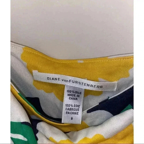 Diane Von Furstenberg Silk Floral Dress - Picture 3 of 6